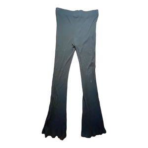 🗝 HIGH WAIST RIBBED FLARE LEGGINGS | Black | Size M 🗝